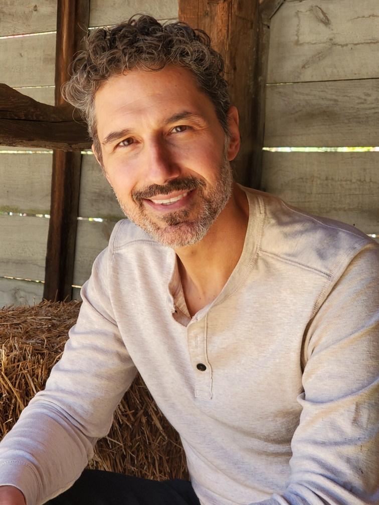 You are currently viewing Ethan Zohn