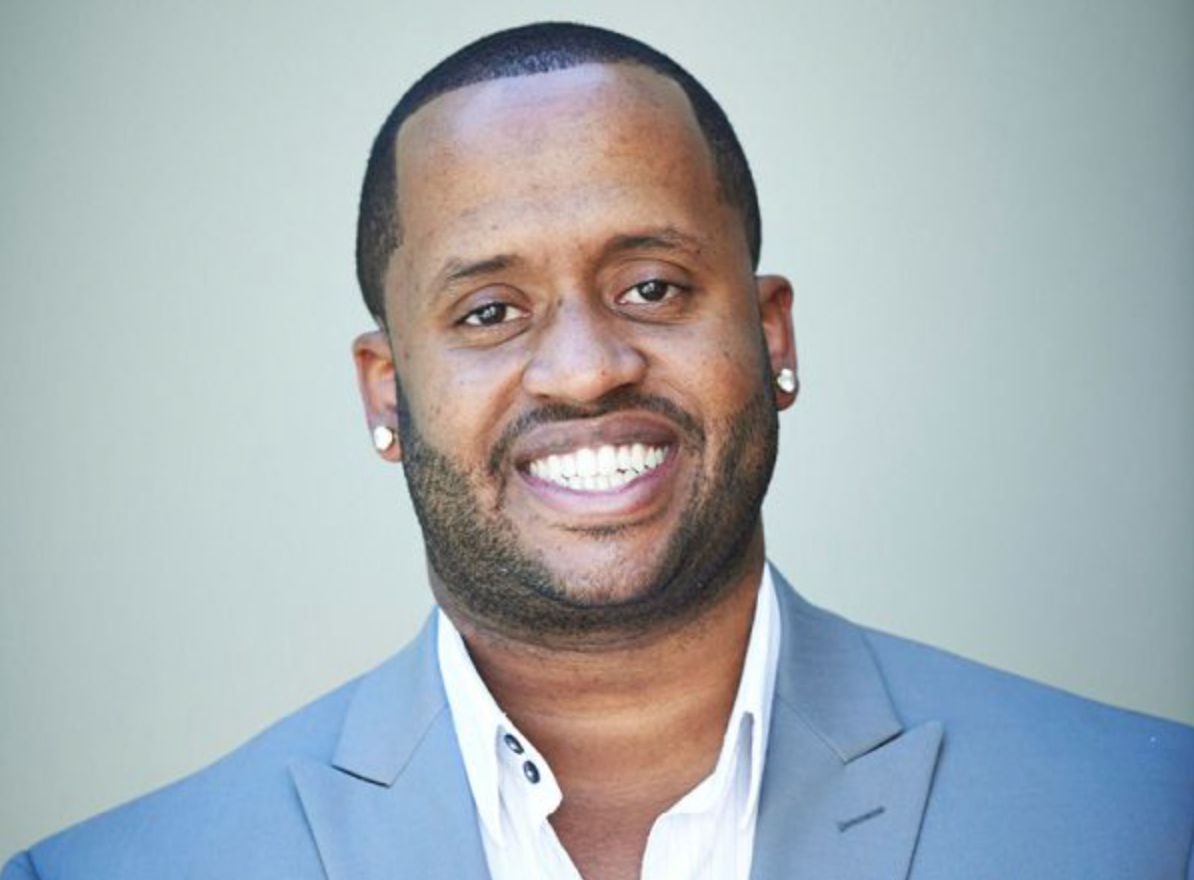 You are currently viewing Kenny Hamilton