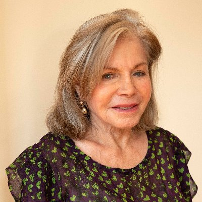 You are currently viewing Lucy Lipiner