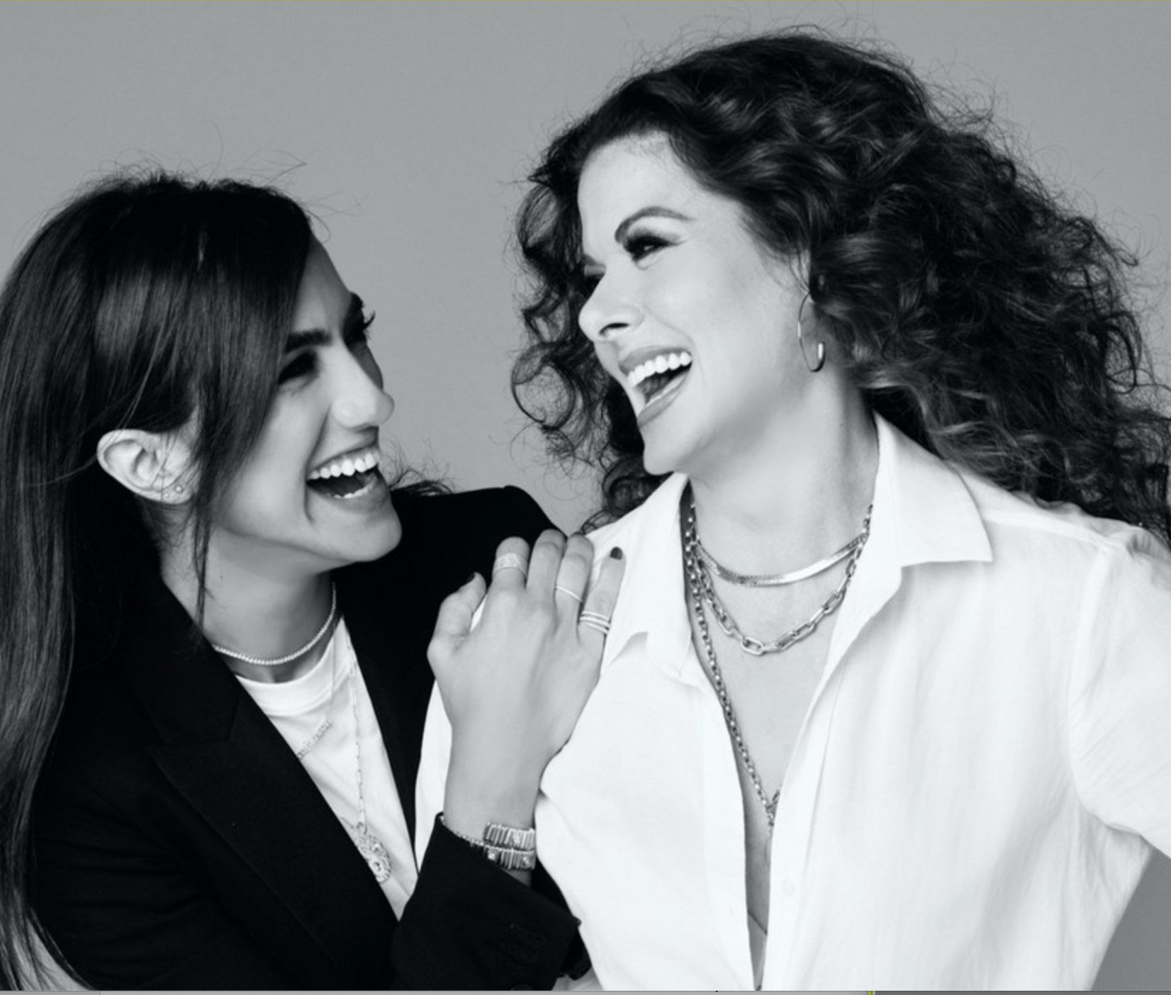 You are currently viewing Mandana Dayani and Debra Messing