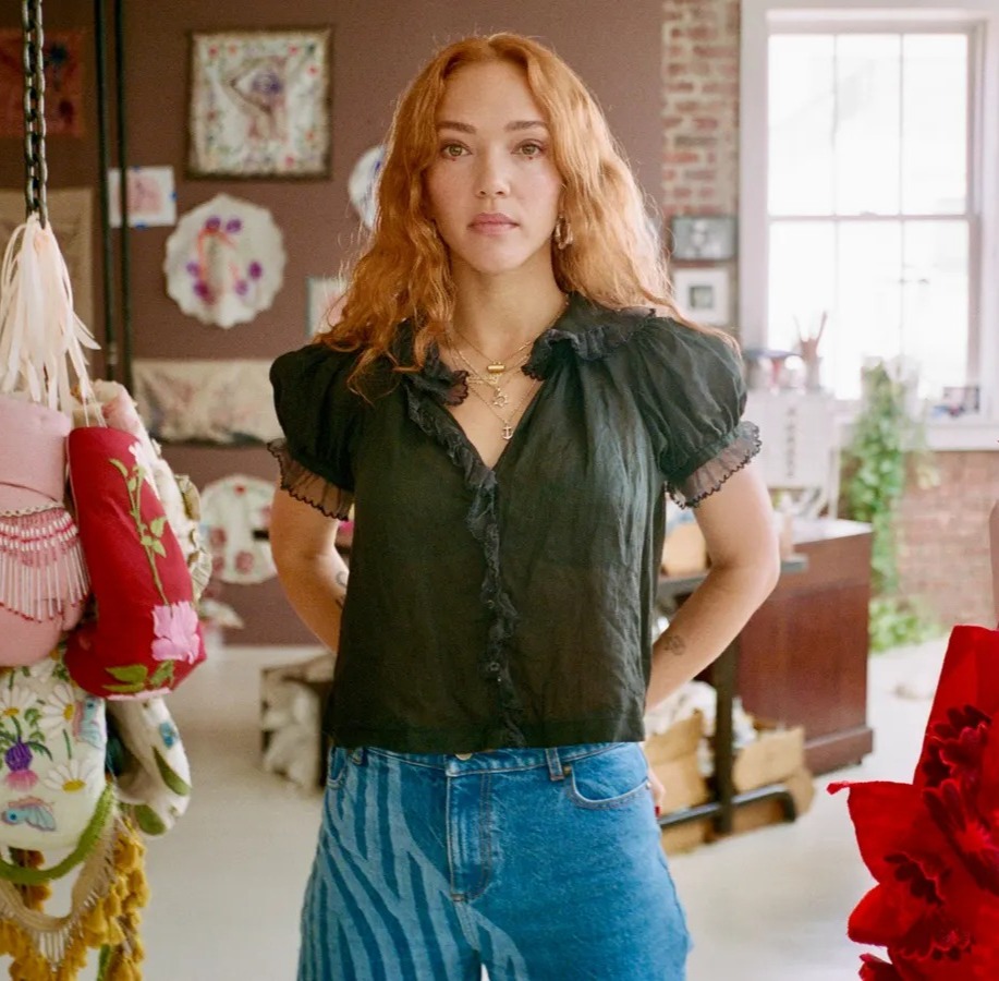 You are currently viewing Zoë Buckman