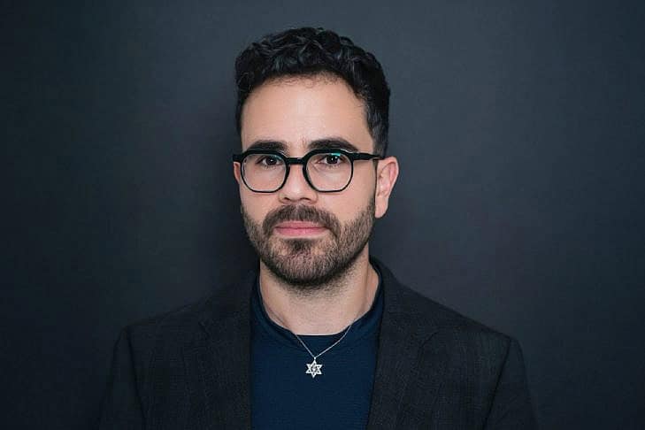Read more about the article In Conversation with Hen Mazzig
