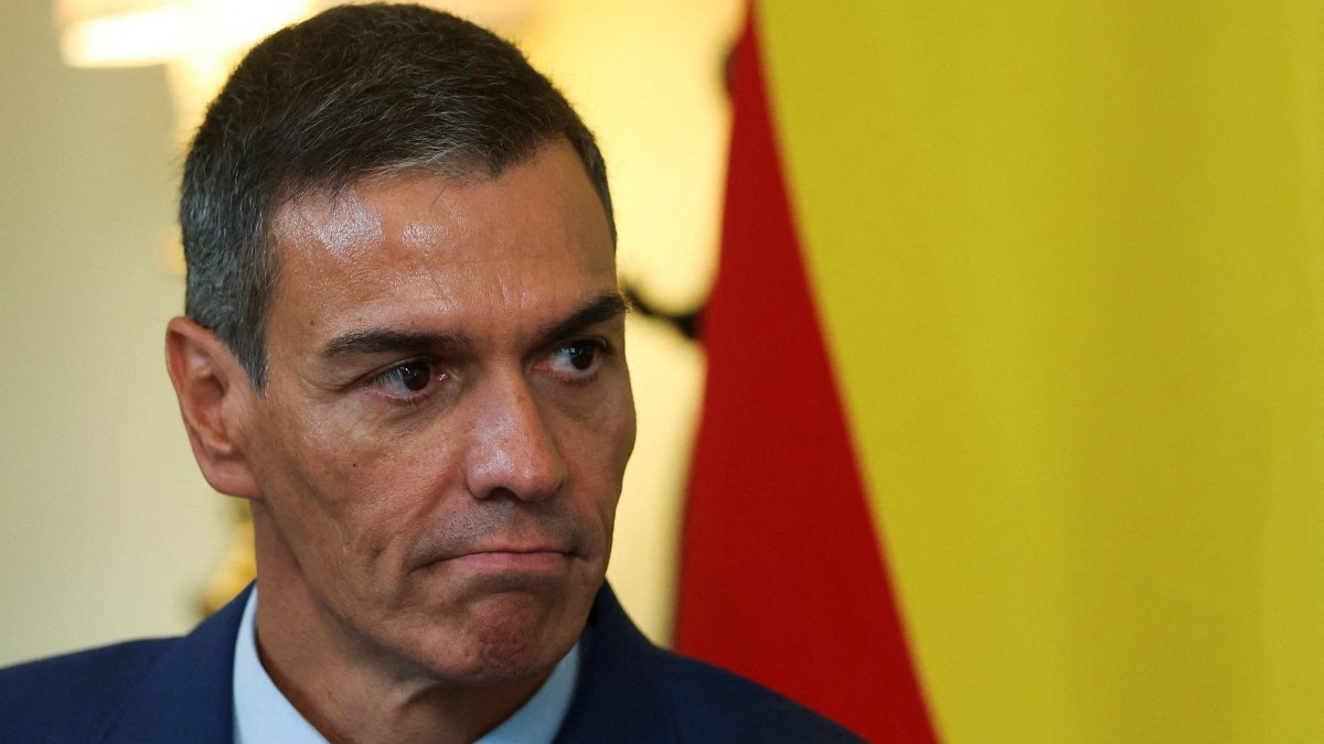 Read more about the article “An Antisemite and a Liar”: Sa’ar Bashes Sánchez after Further Betrayal of Israel