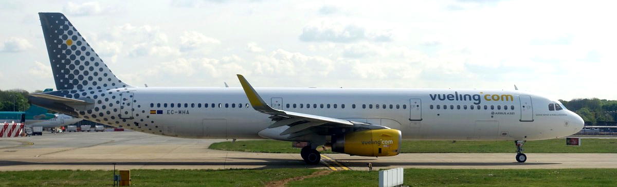 Read more about the article Vueling’s Antisemitism Controversy: What A Bizarre Situation