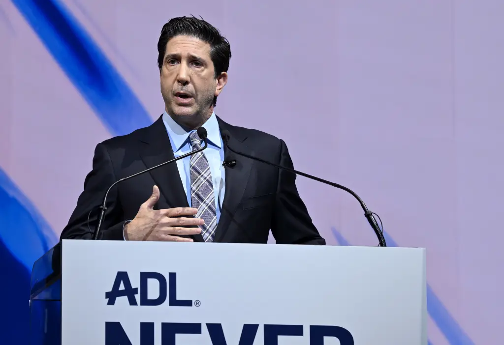 Read more about the article ‘Friends’ star David Schwimmer urges Hollywood to speak out against antisemitism
