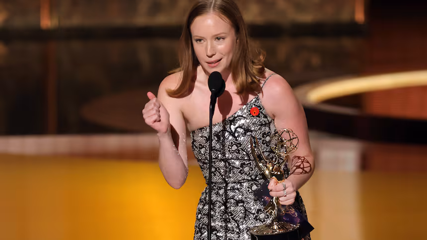 Read more about the article Hannah Einbinder’s Politically Charged Emmys Speech Goes Viral