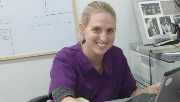 Read more about the article Who is Doron Steinbrecher? Romanian-Israeli veterinary nurse among 3 hostages released by Hamas